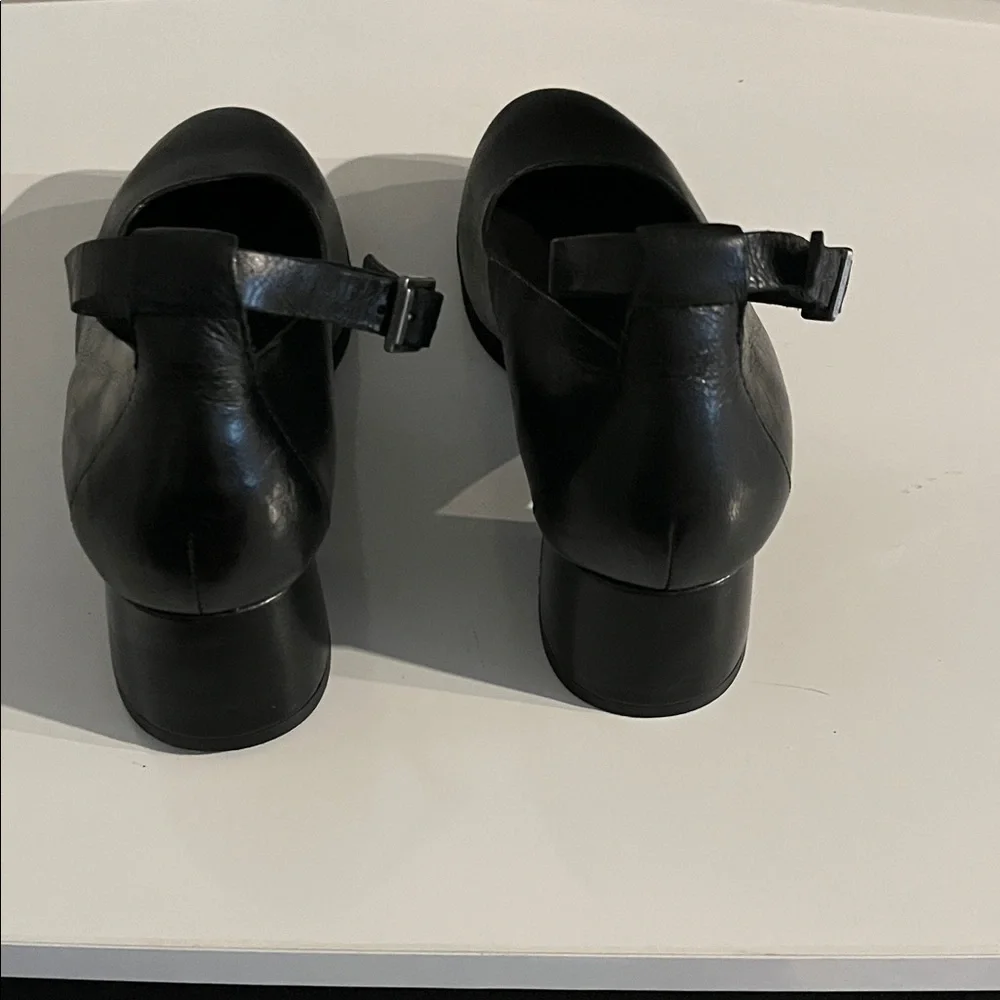 Kork-Ease Classic Black‎ Ankle Strap Heels. Size 8